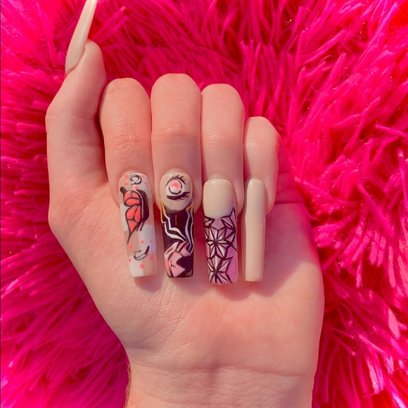 Anime Girl Press On Nails - Picture 3 of 12